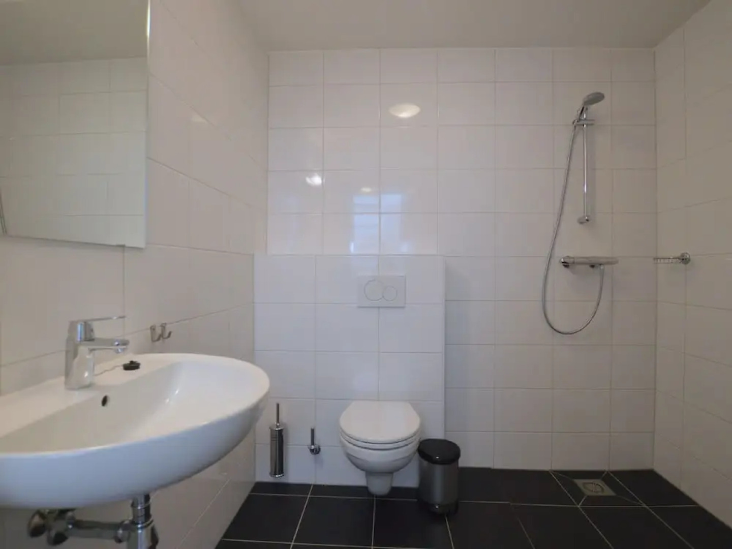 Contemporary Holiday Home on the Veluwe With Sauna and Hottub in the Garden