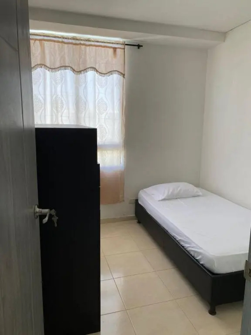 Apartamento de 3 Habitaciones con ventiladores amoblado fresco