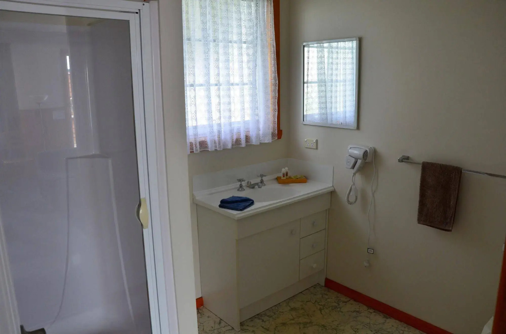 Castaway Holiday Apartments