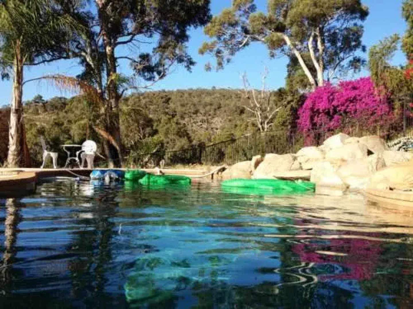 Eleebana Guest House