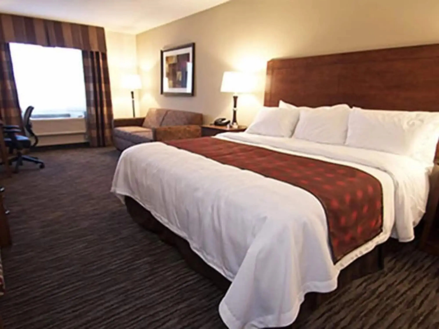 American Inn & Suites