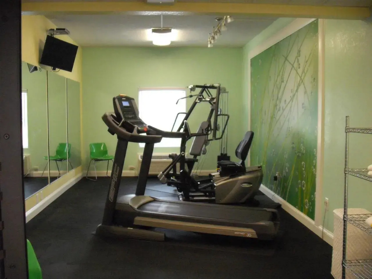 Holiday Inn Express Erwin I-181/i-26