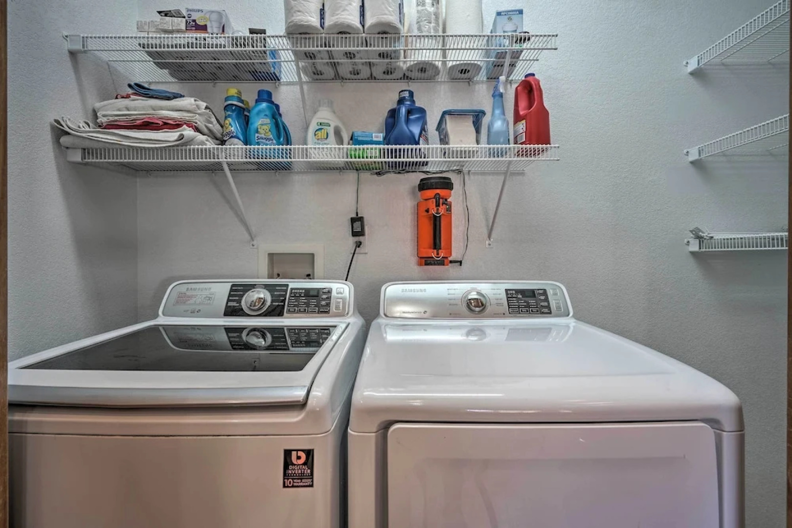 Mtn-view Cabin w/ Deck, 3 Mi to Cripple Creek!