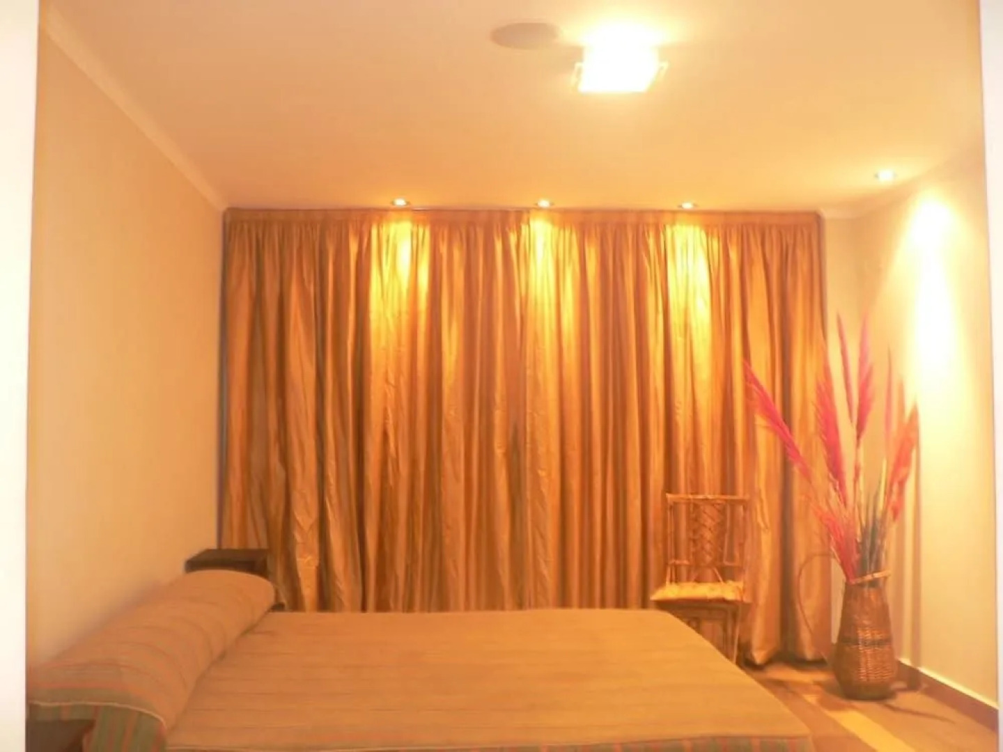 LAS MORAS multiespacio