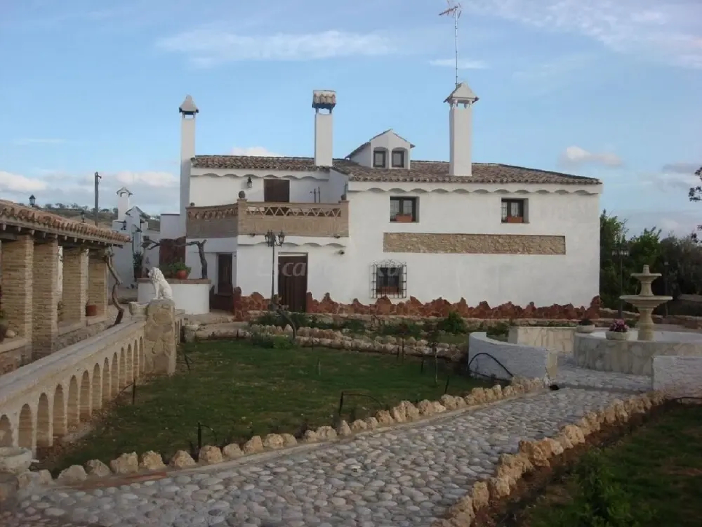 Apartment With 5 Bedrooms in Fontanar, With Wonderful Mountain View, Private Pool and Enclosed Garden - 200 km From the Slopes