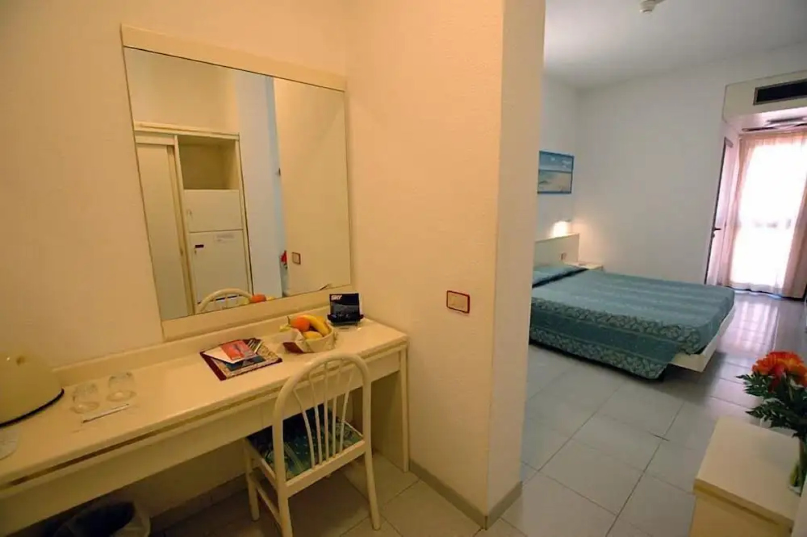 Hotel Crystal & Residence