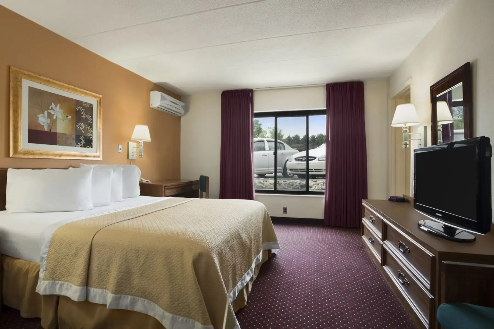 Ramada by Wyndham Pittsburgh/New Stanton