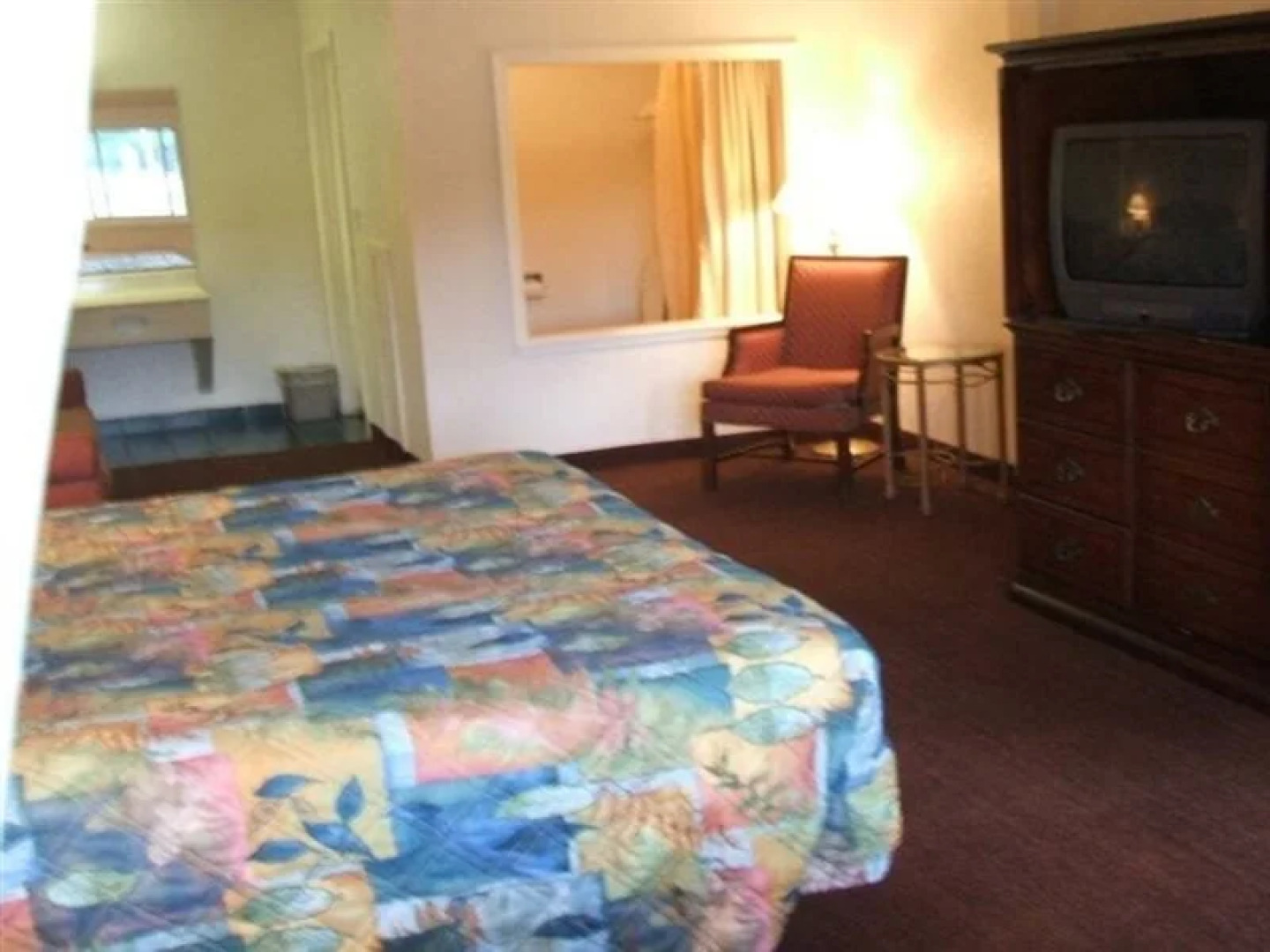 A Victory Inn and Suites - Detroit