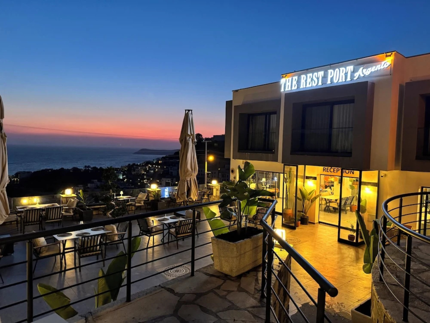 The Rest Port Argento