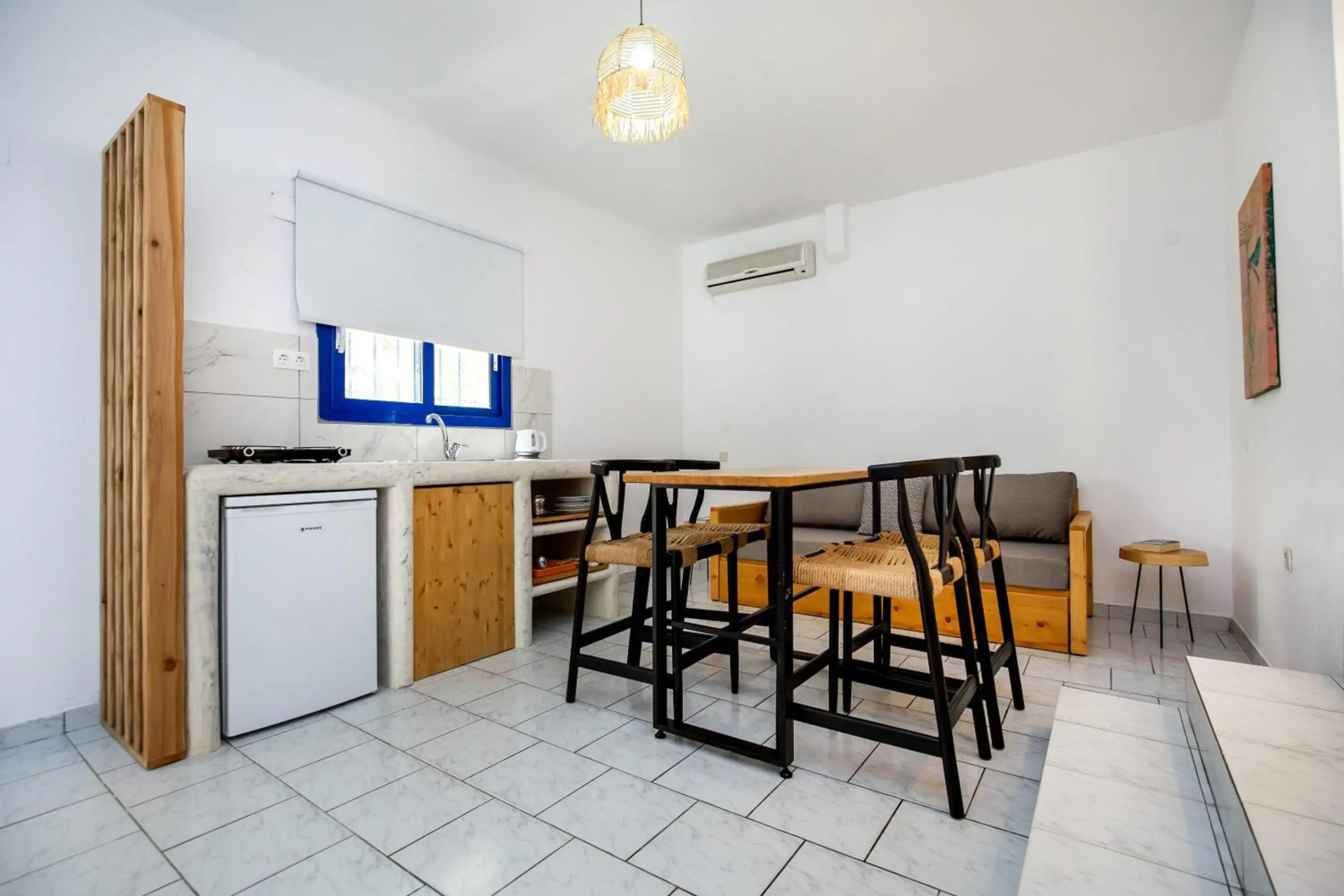 Rodon House Aparthotel