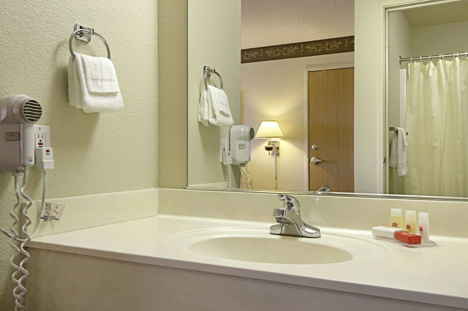 Holiday Inn Express Redding North by IHG