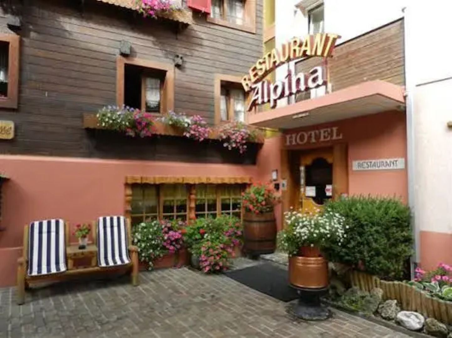 Hotel Alpina