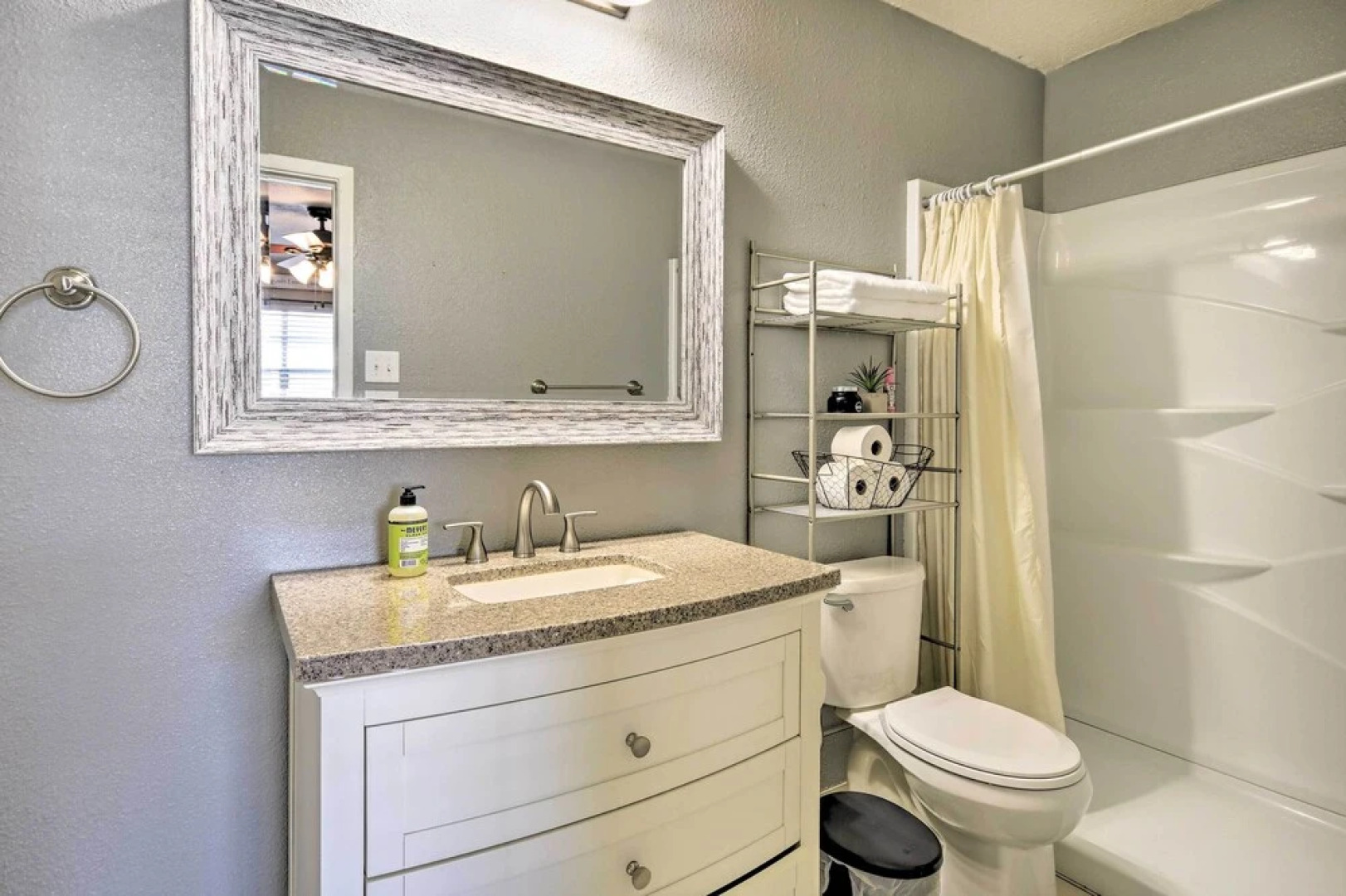 Charming Clovis Home w/ Covered Patio!