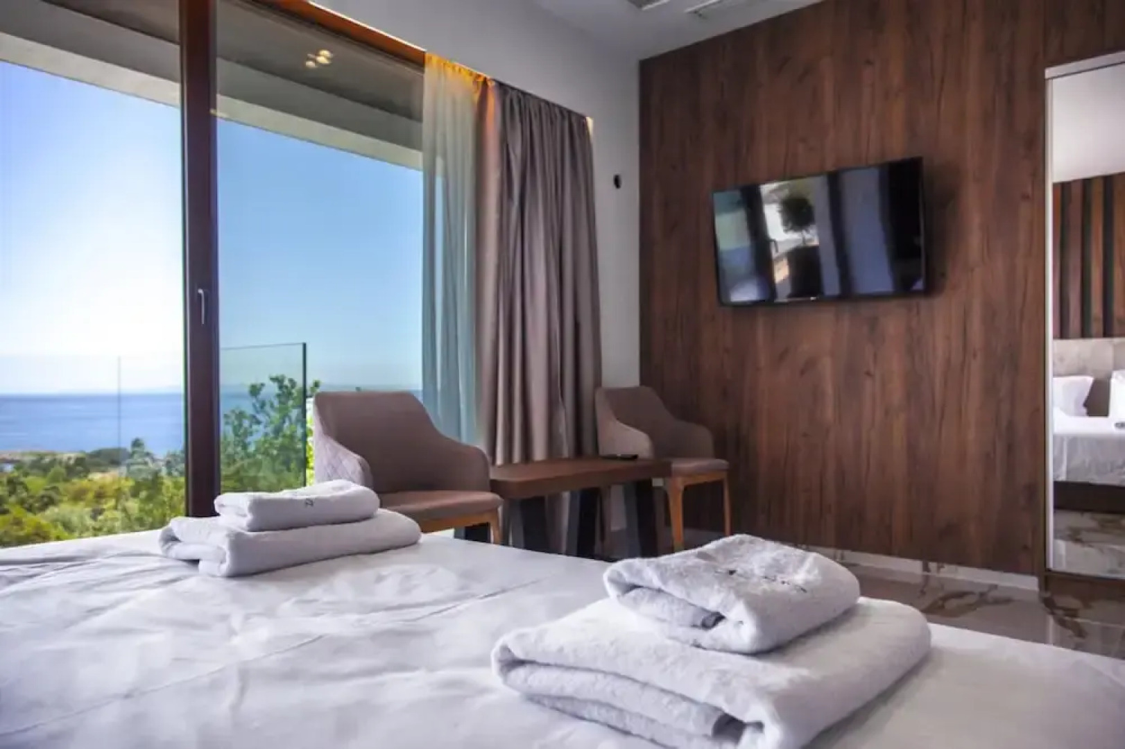 Zavia ENA in Syvota With 2 Bedrooms and 3 Bathrooms