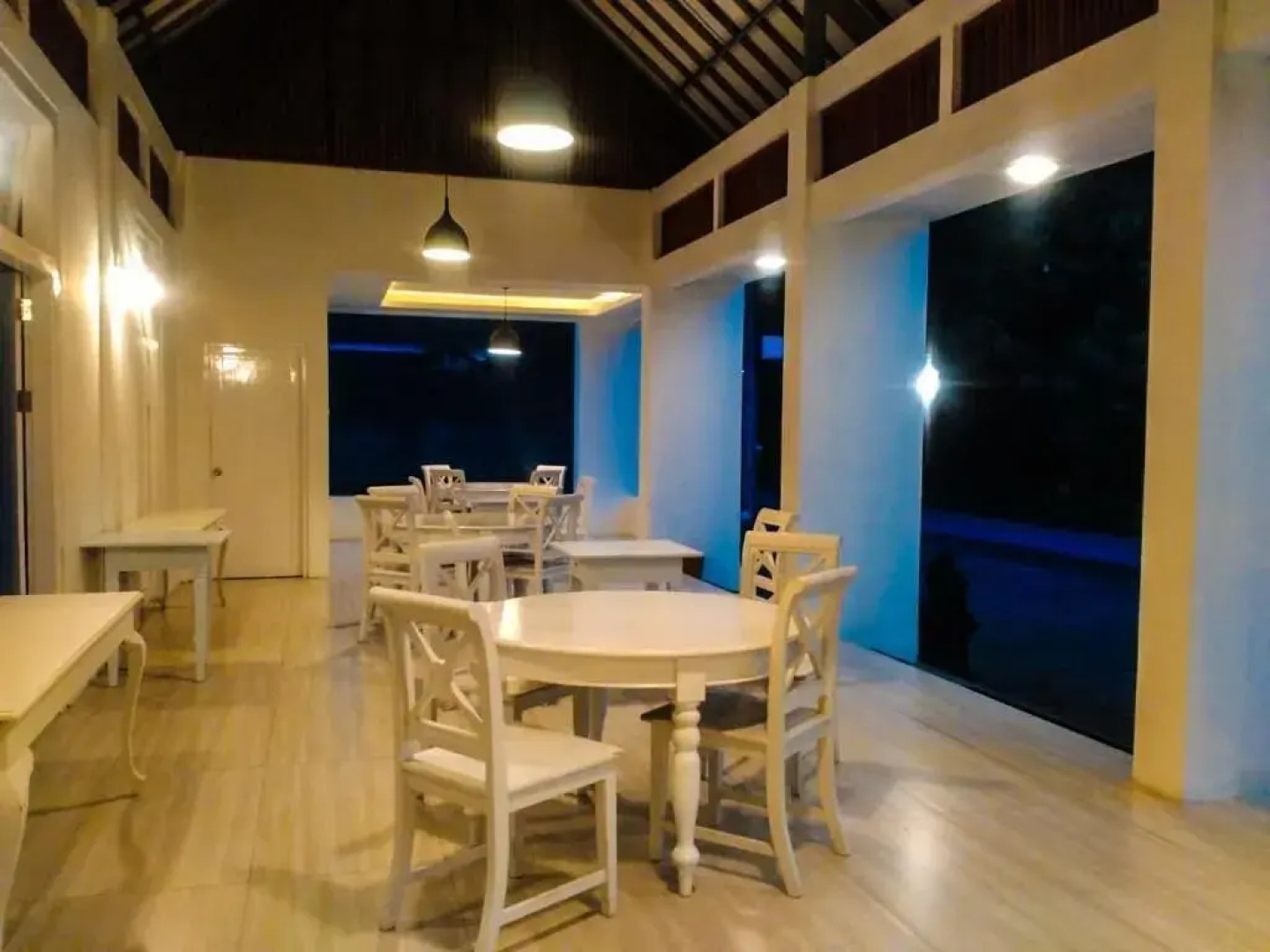 Sinom Borobudur Hotel