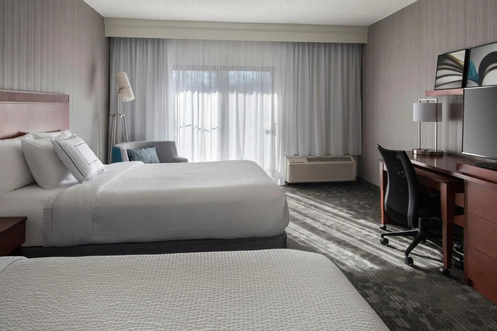 Courtyard by Marriott Mahwah