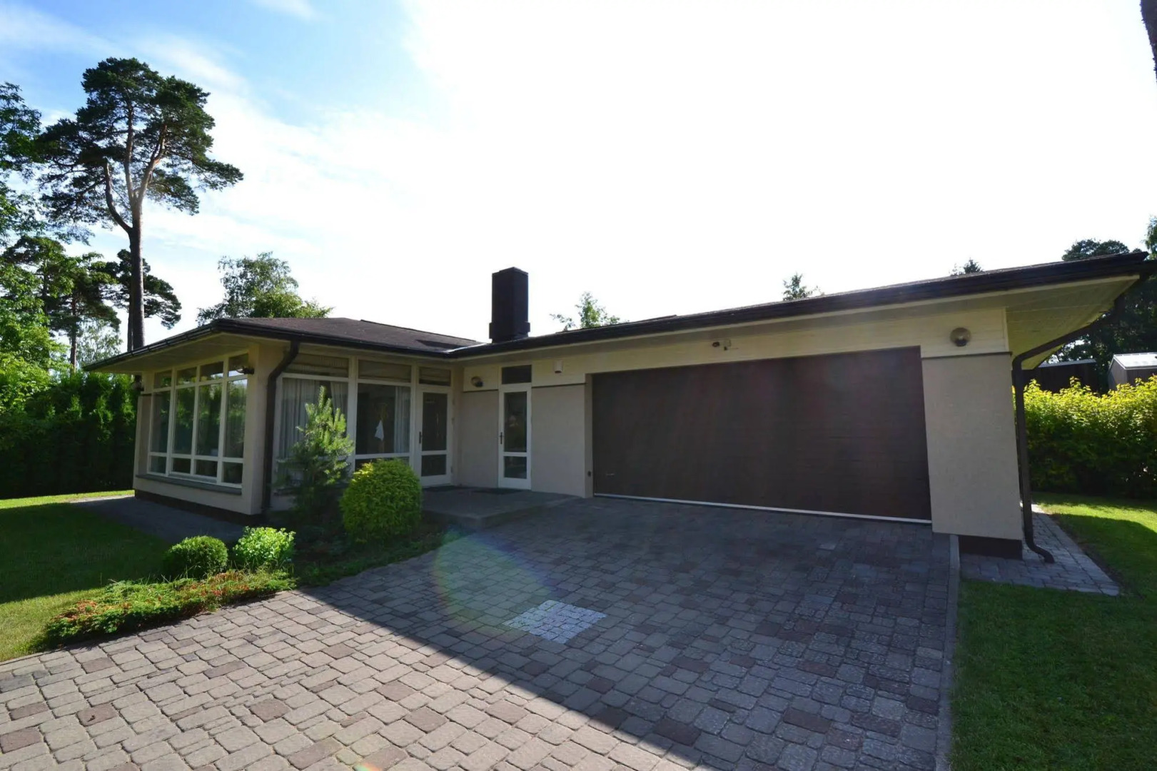 M.S. Kuznetsov Apartments Luxury Villa