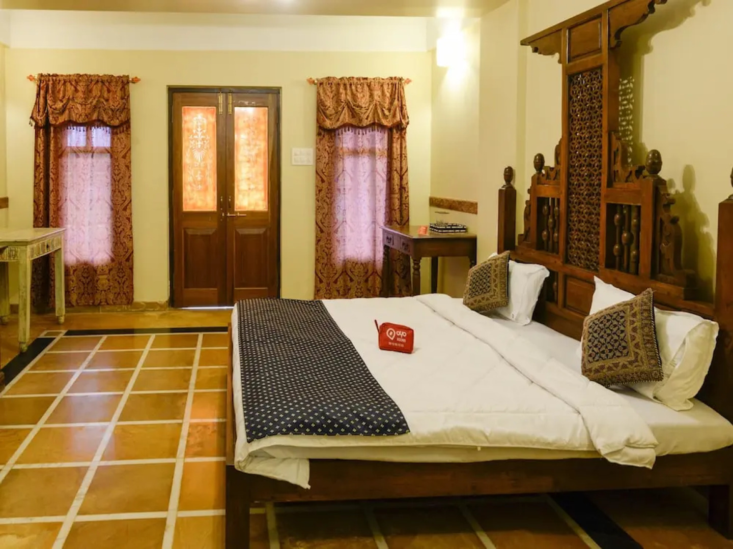 OYO 850 Hotel River Palace