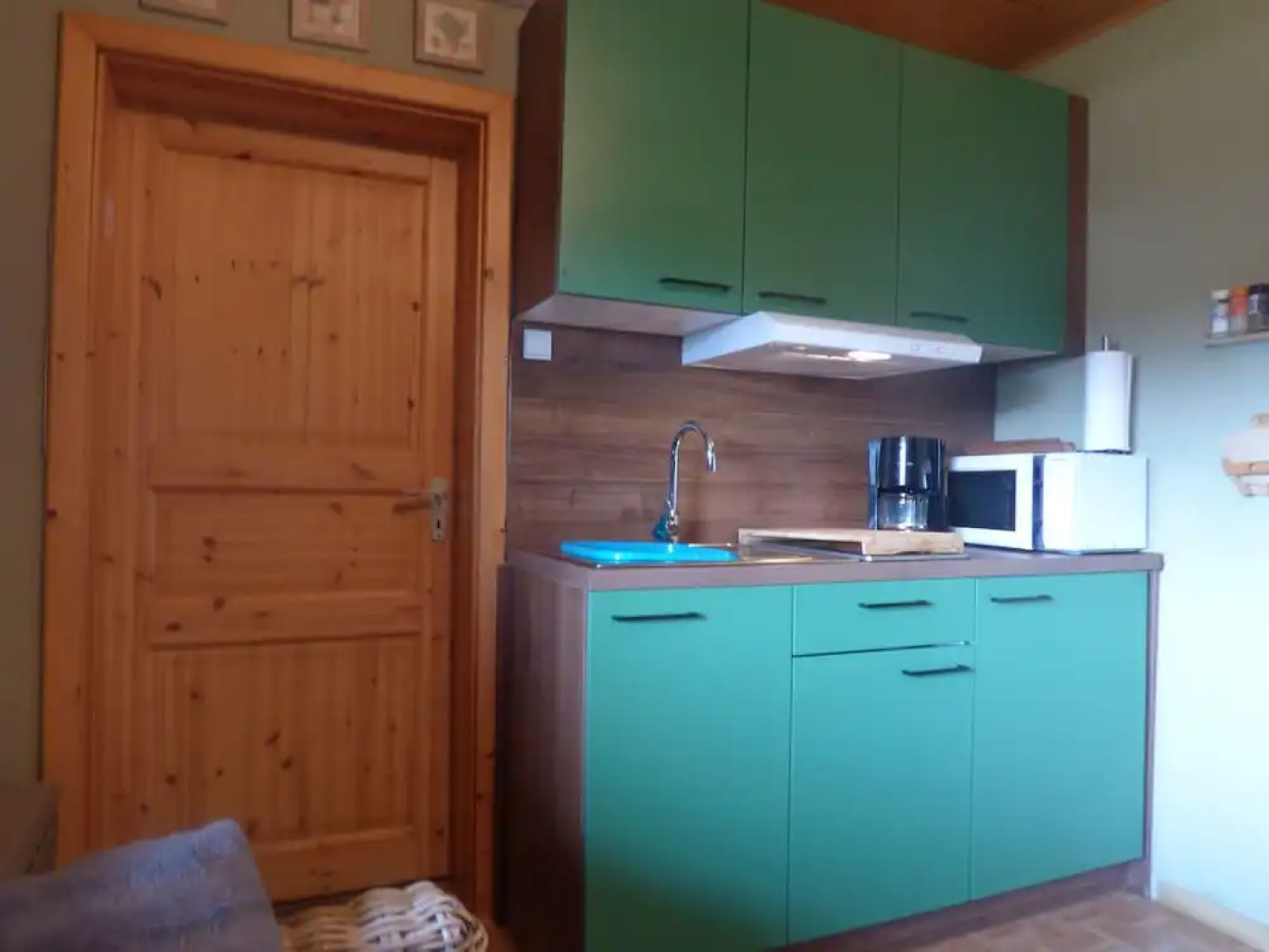 Serene Chalet in Honningen Eifel with garden in the lap of nature