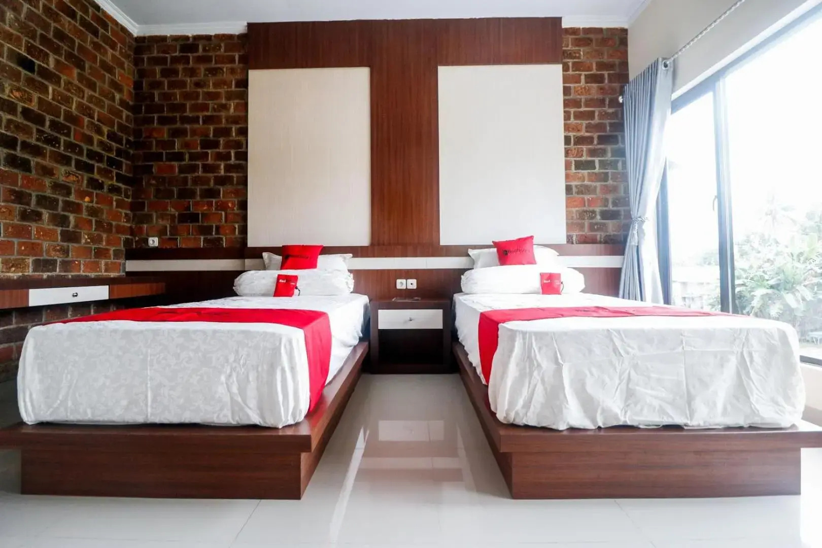 RedDoorz Plus near Kualanamu Airport