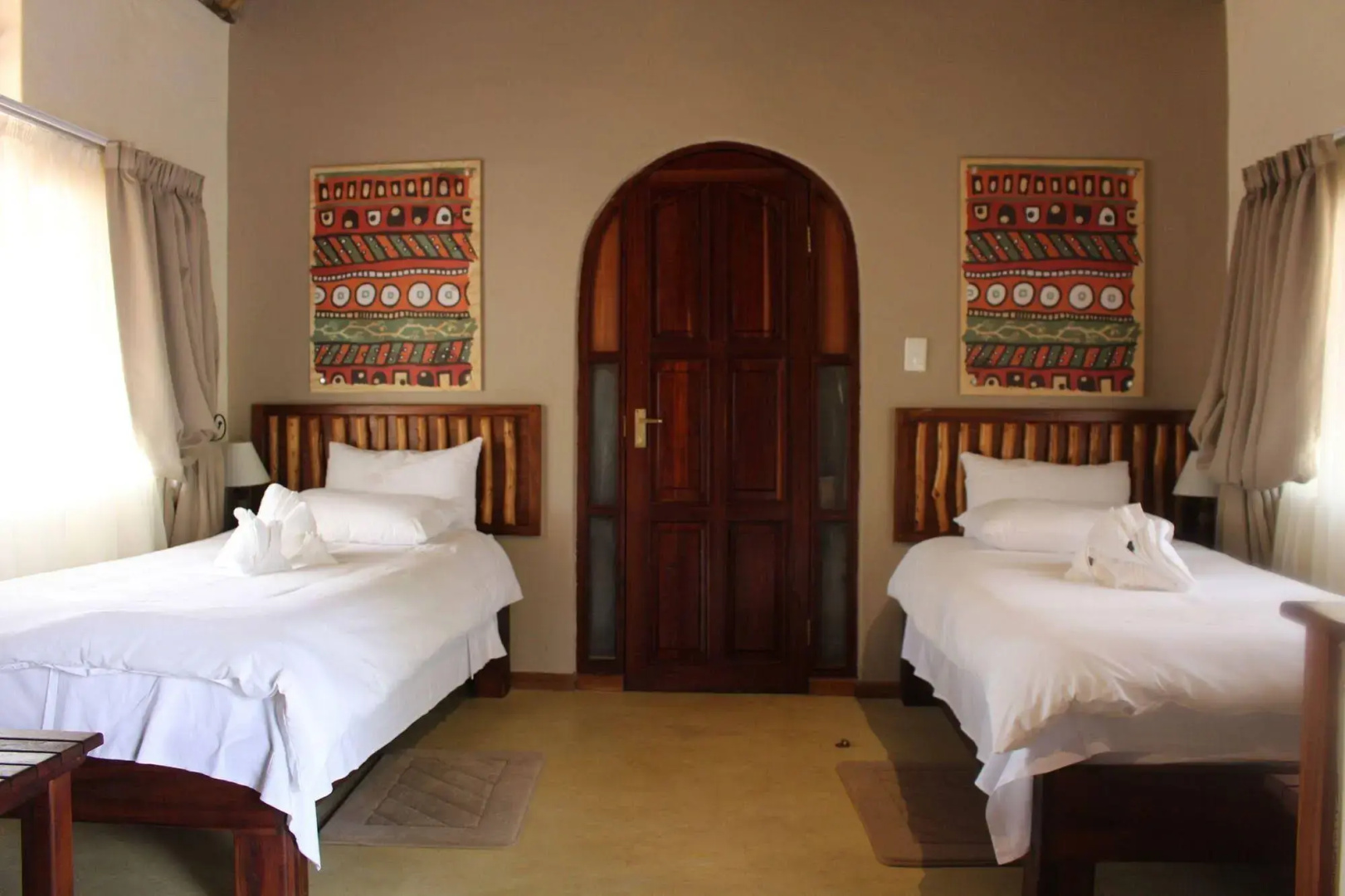 Hobatere Lodge