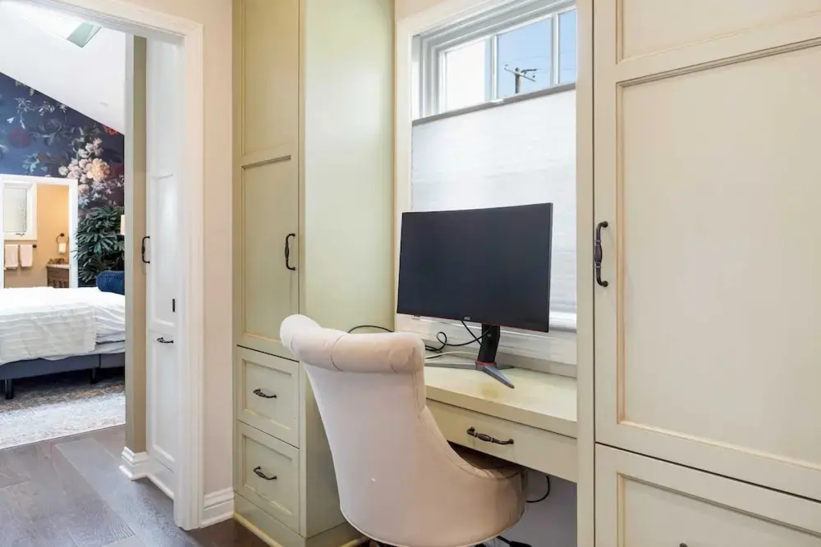 Seventh & Shore Stylish Seal Beach Home w/ Elevator, Fireplace + Bold Design