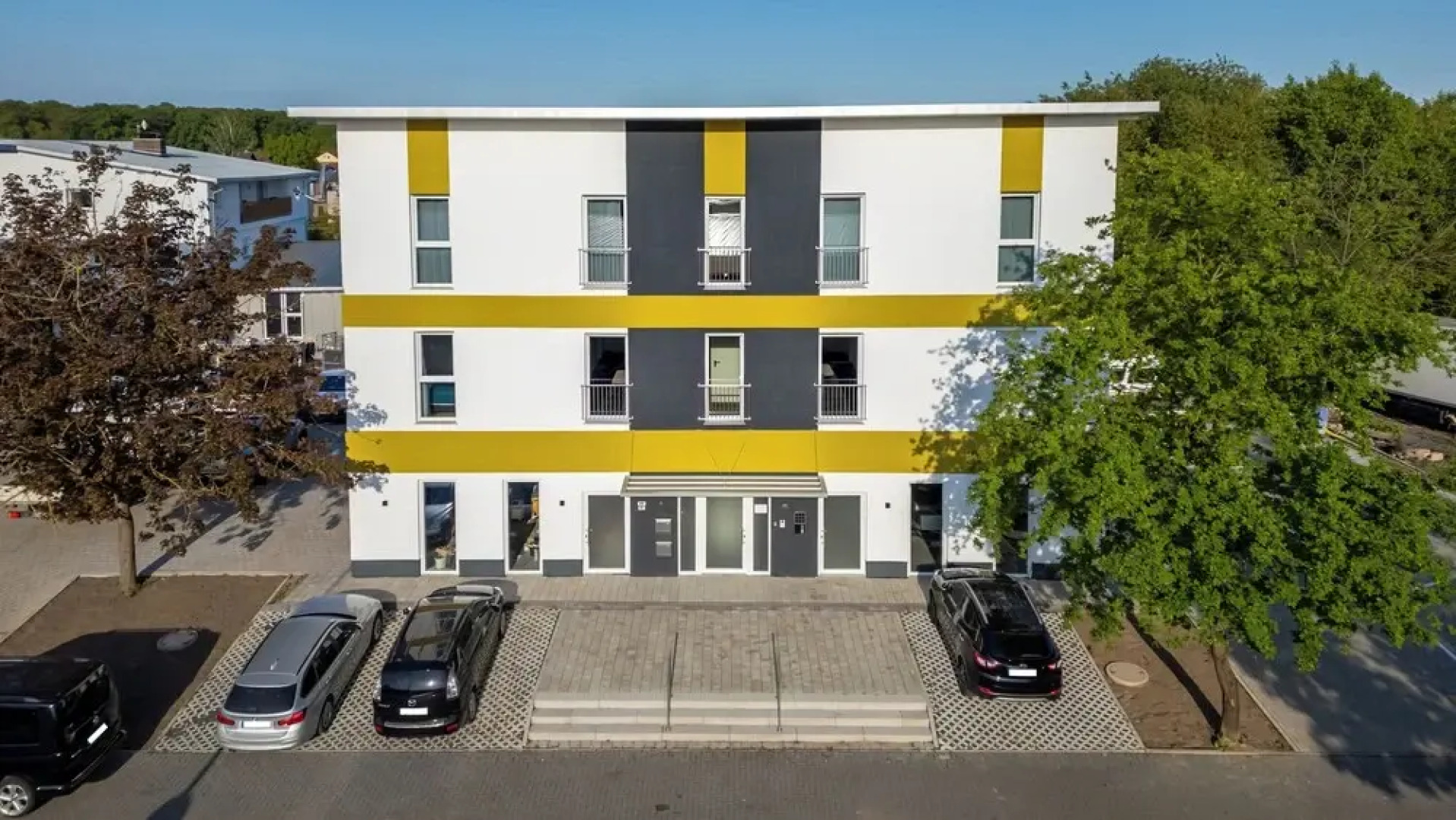 Lit Living-Luxury-Box Spring - Parking