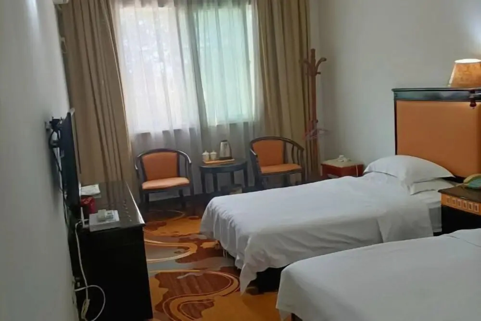 Sunshine Hotel