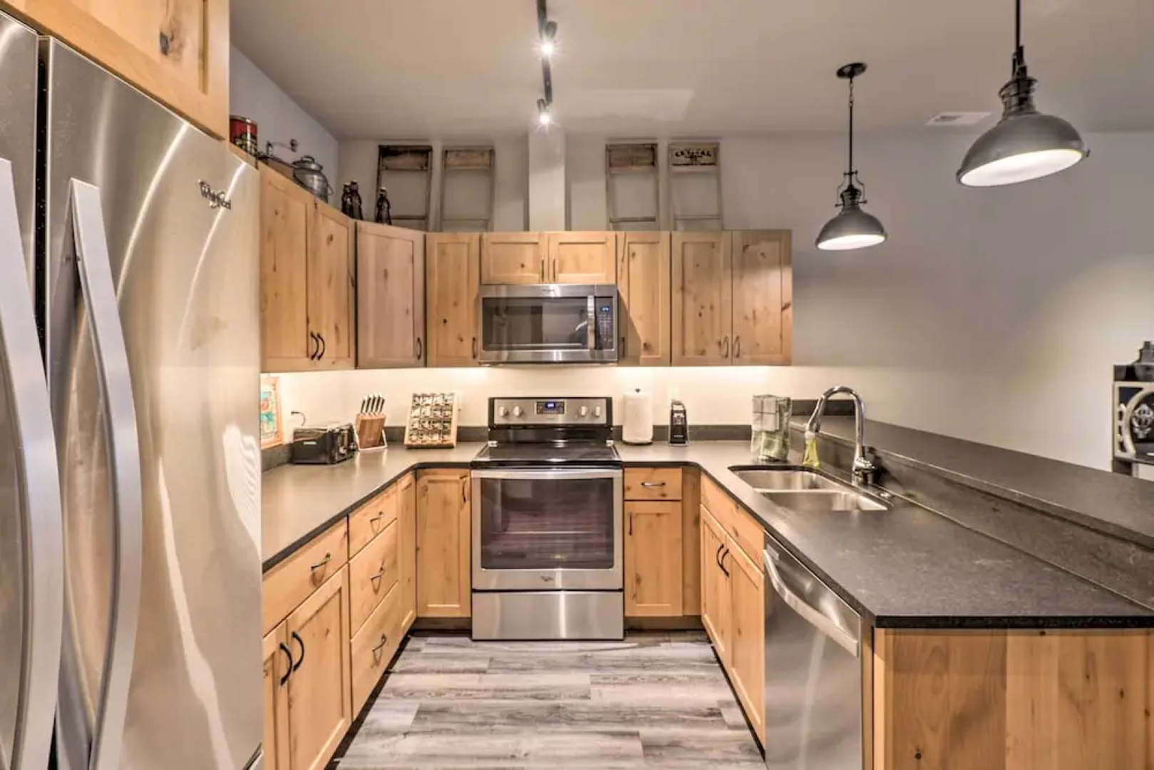 Cozy Columbia Falls Condo w/ Private Balcony!