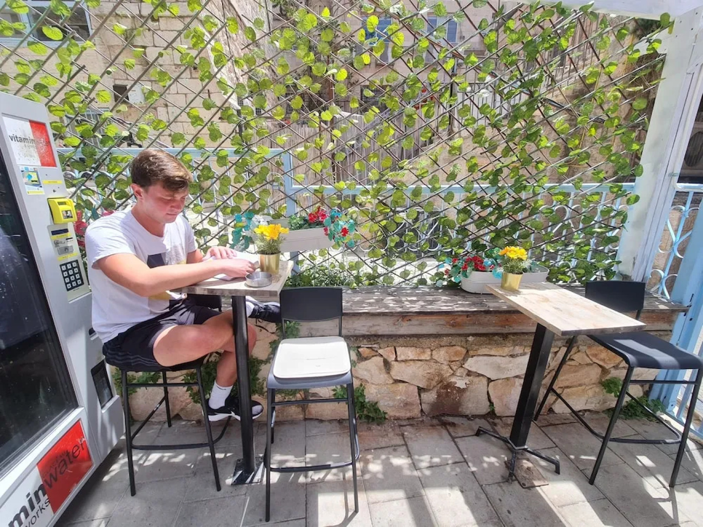 Capsule & Dormitory Space-X