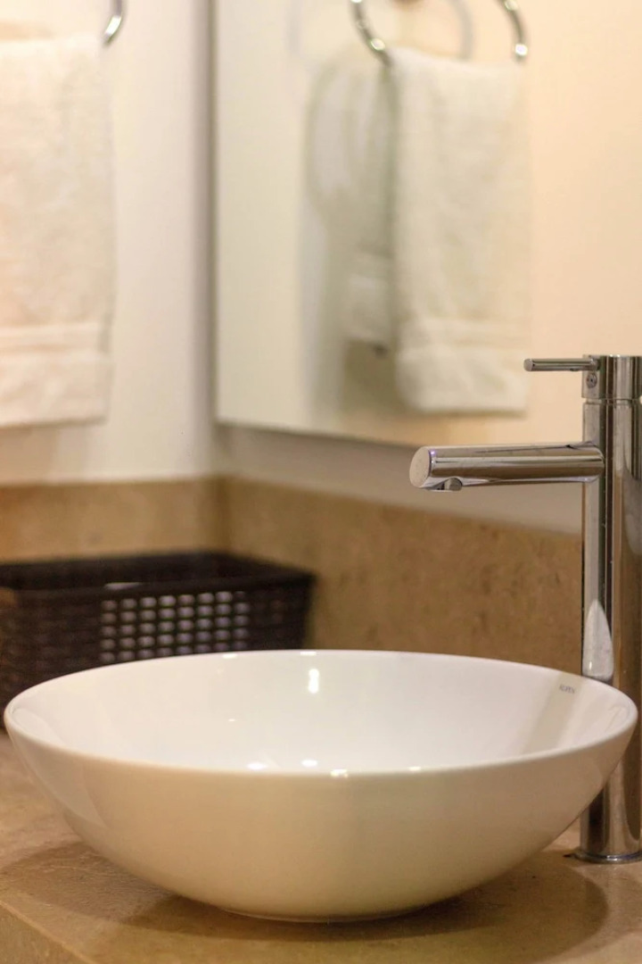 Moderno Edificio Sobre la Playa - Luxury