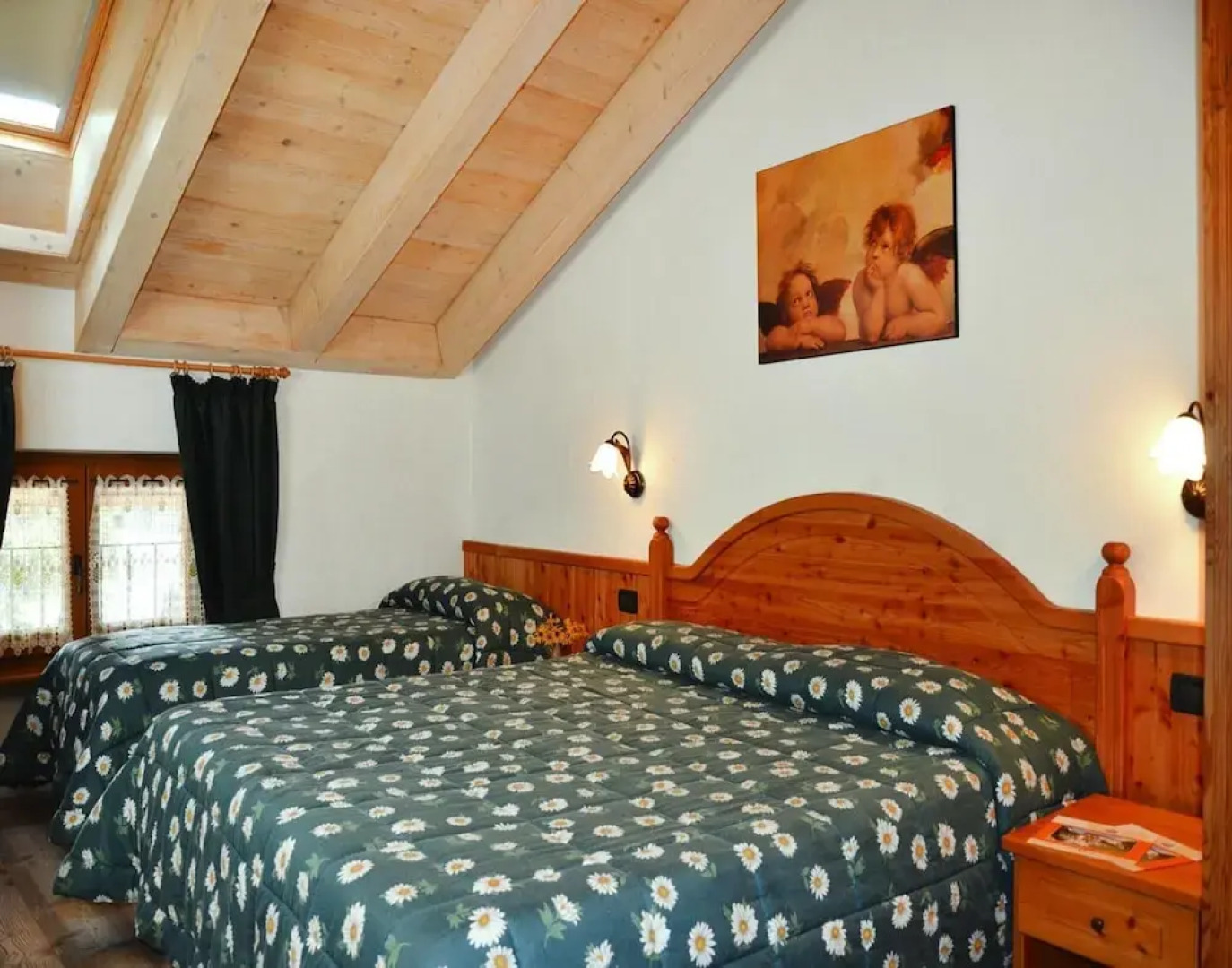 Apartment in Pellizzano Near Shopping