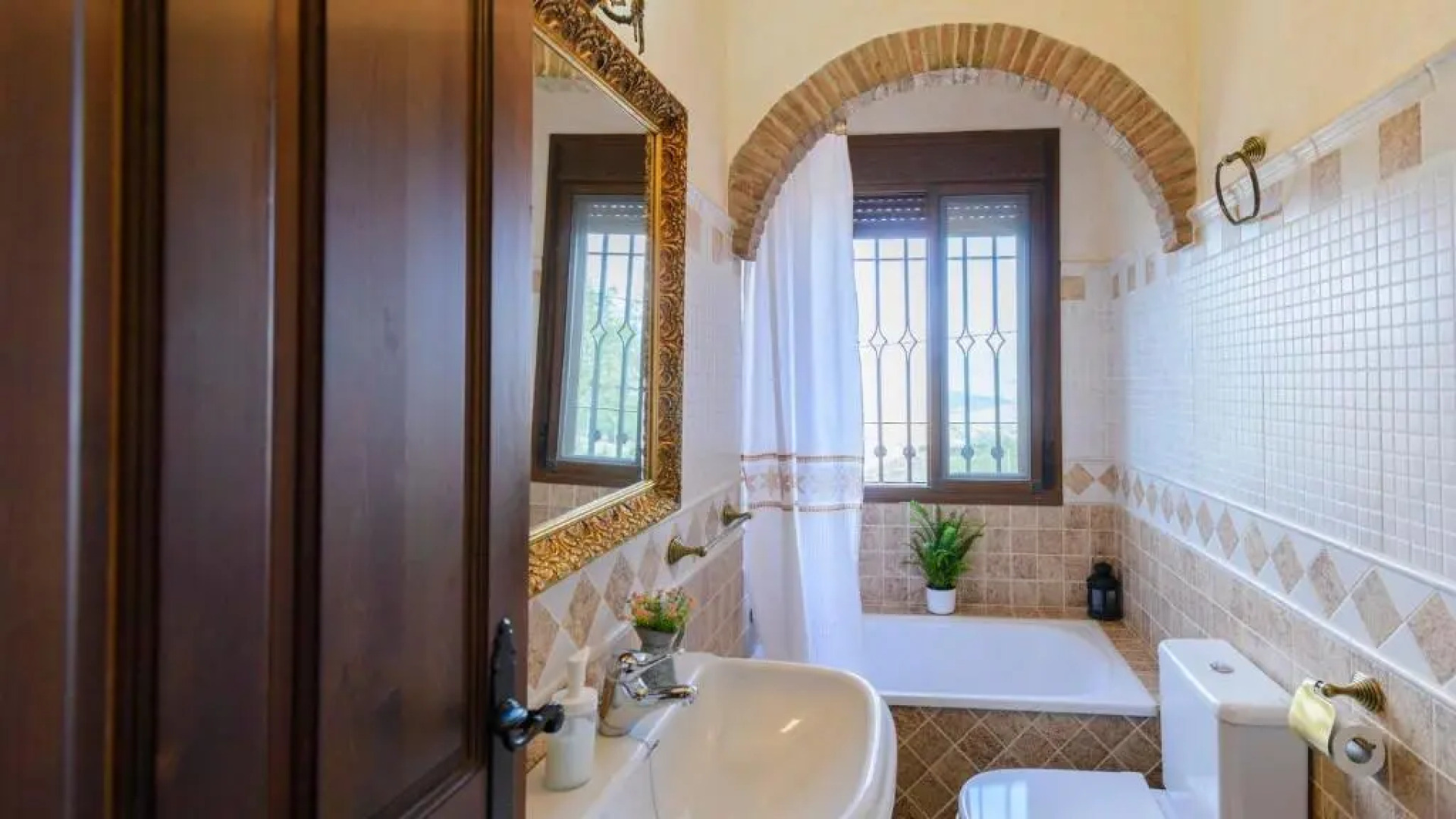 Villa Luz de Luna Guaro by Ruralidays