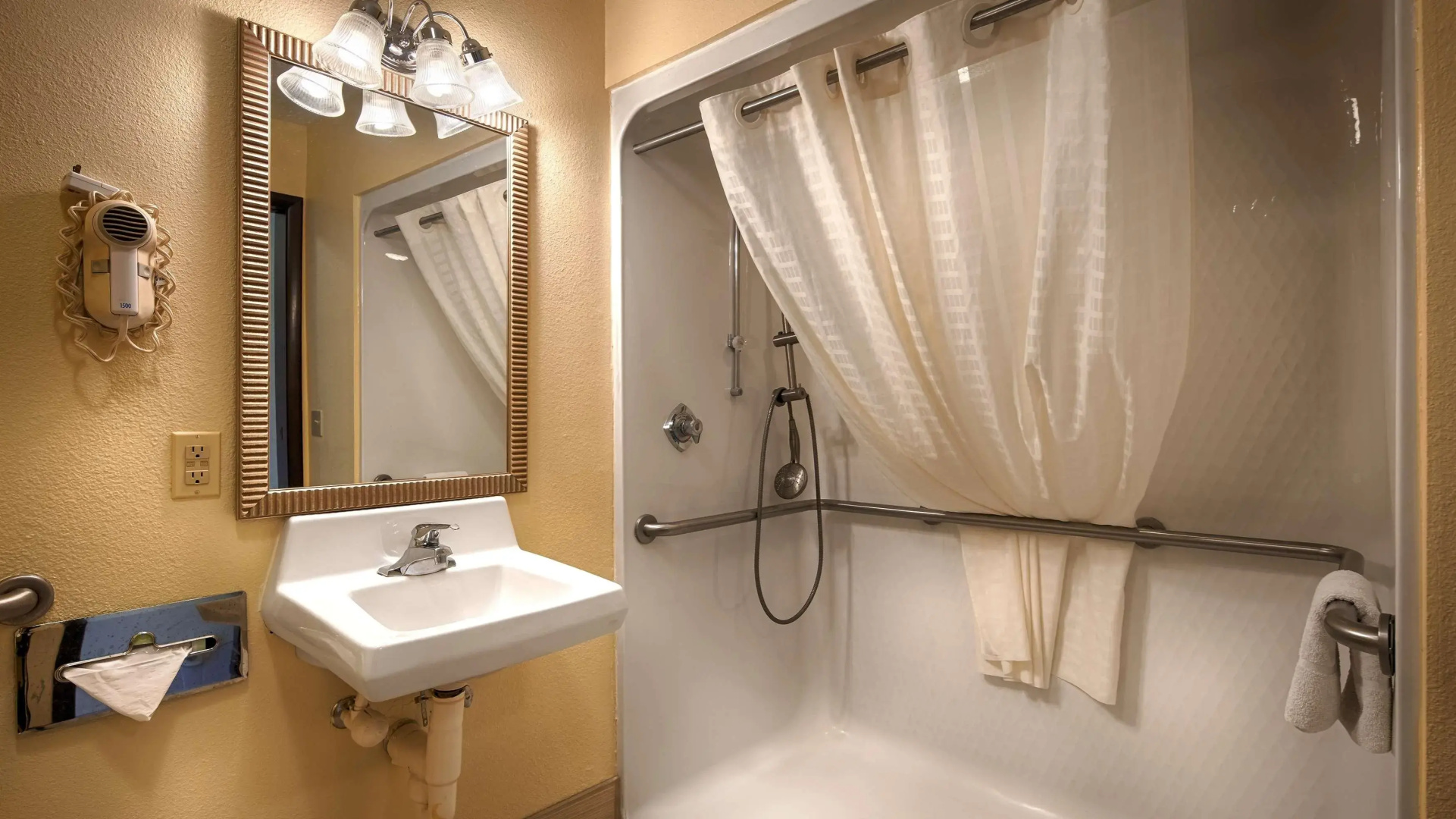 Best Western Mansfield/Bellville