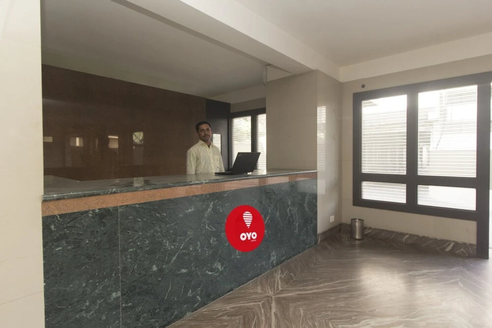 OYO 10696 Hotel Jagat