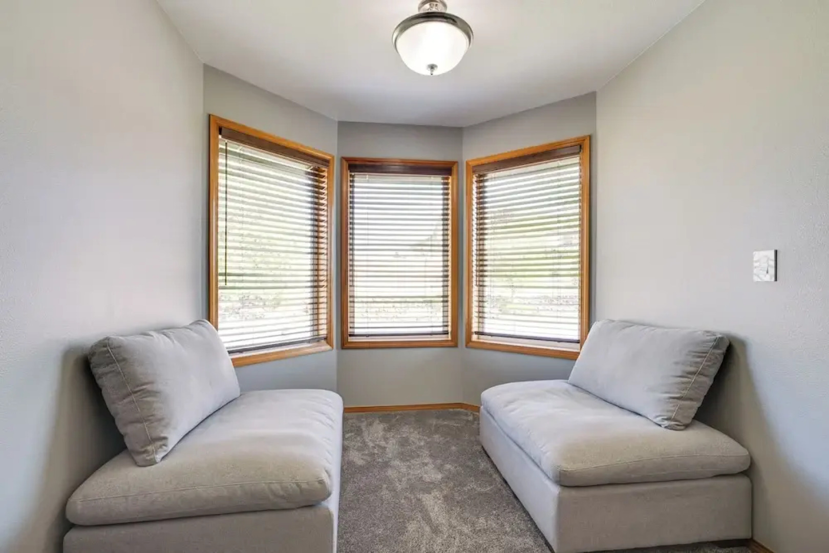 Moses Lake Vacation Rental w/ Hot Tub & Game Room