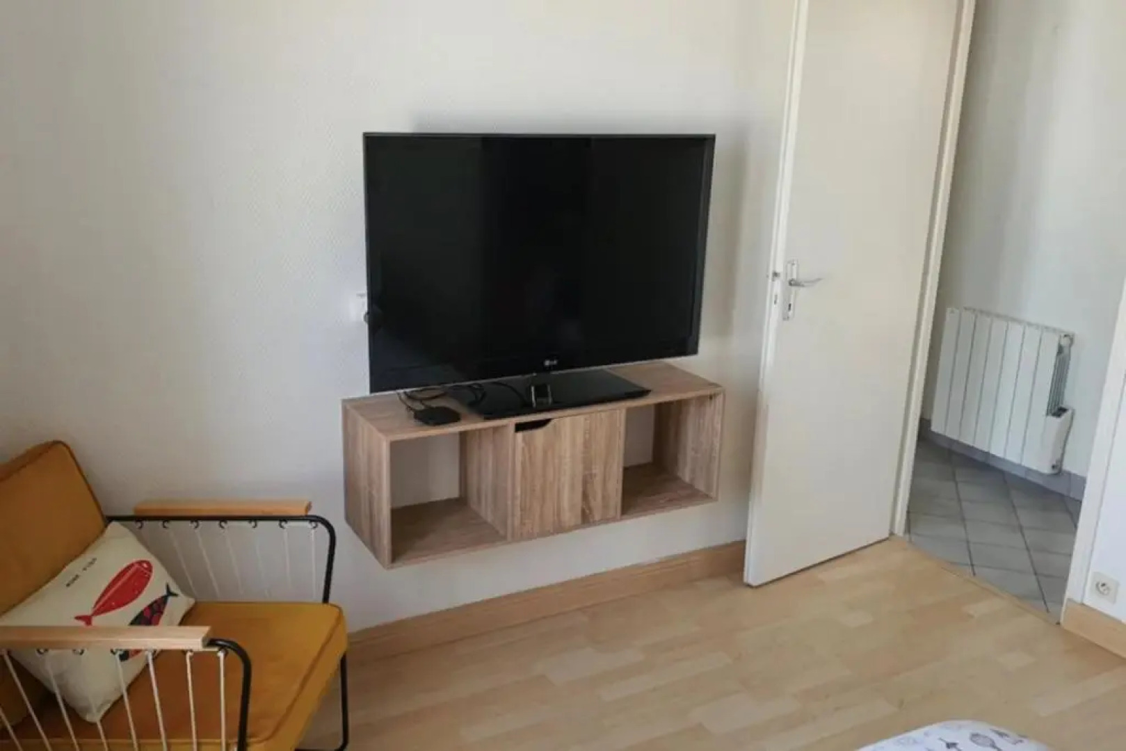 Large House with Garden in Sainte Marie de Re