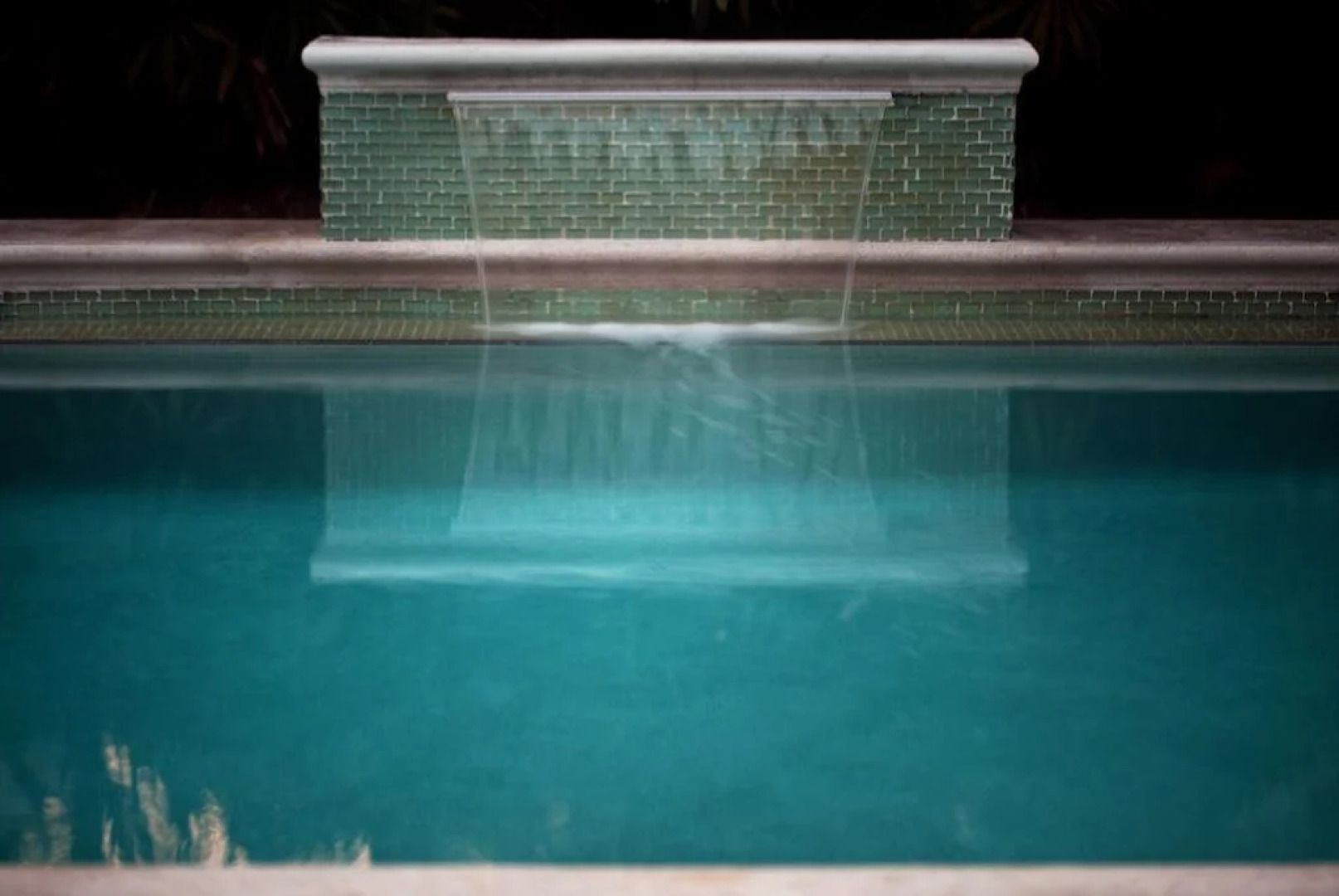Alexander's Guesthouse - Adults Only