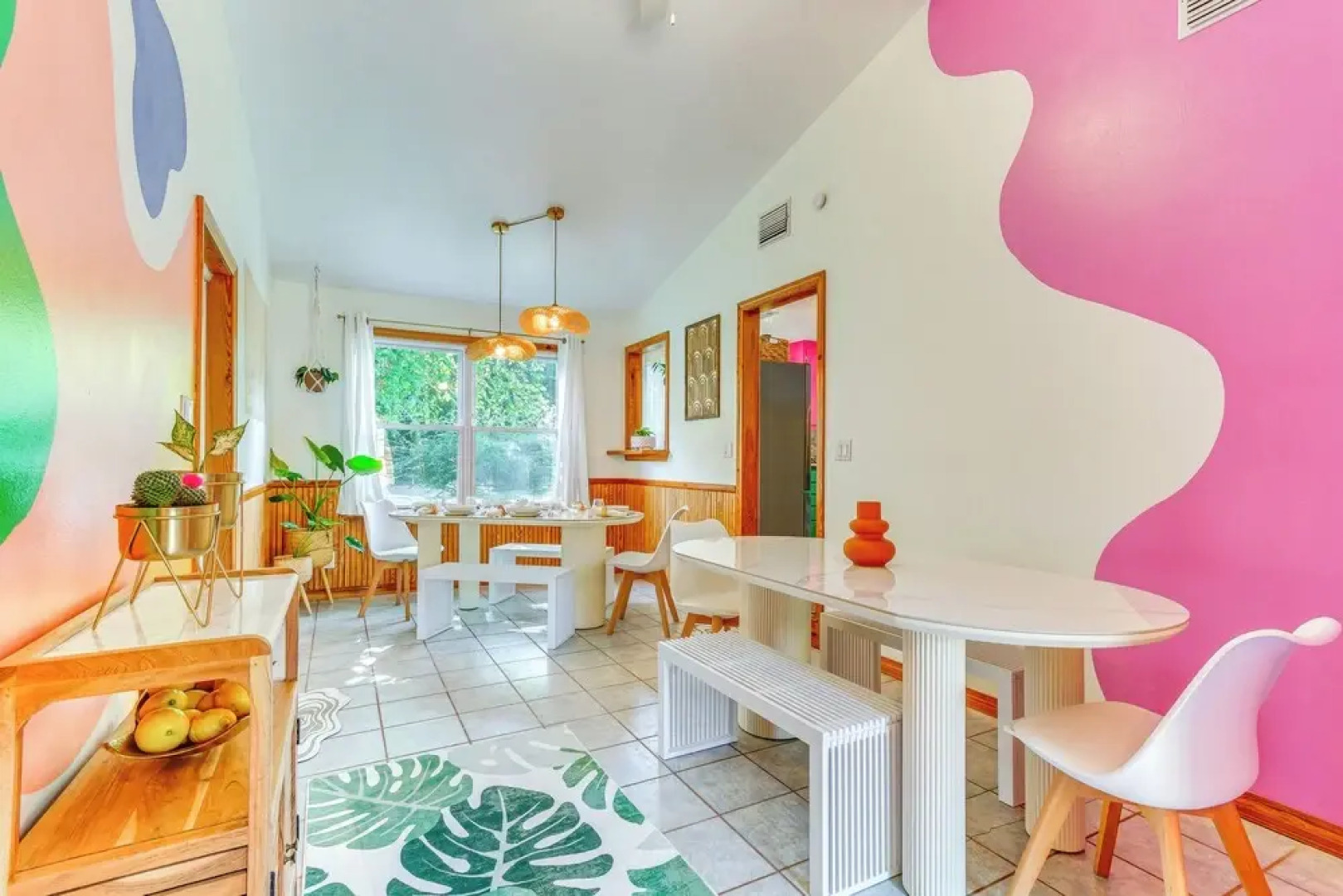 Retro-tropical Pensacola Home - 3 Mi to Downtown!