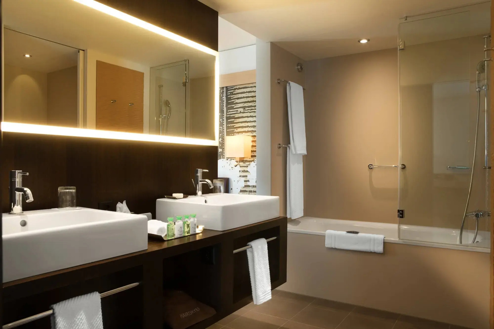 Renaissance Zürich Tower Hotel