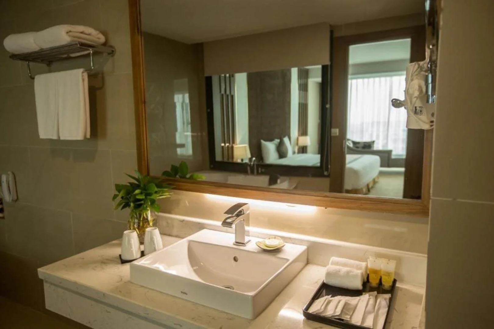 Muong Thanh Luxury Phu Tho Hotel