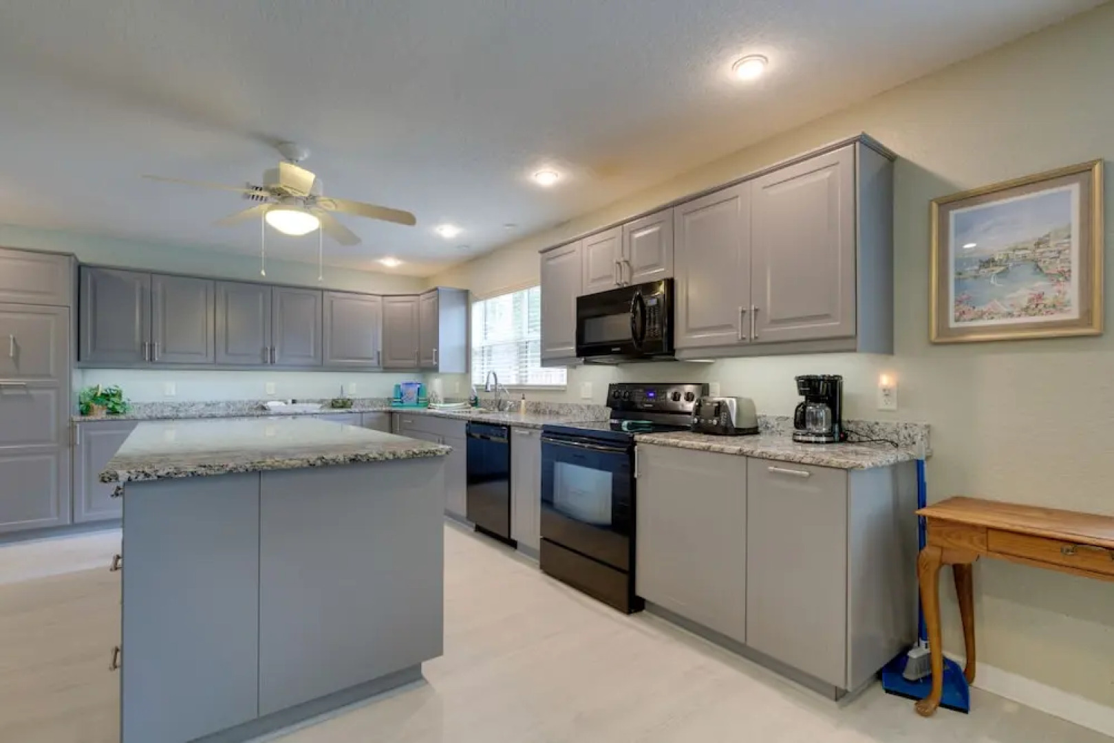 Dock & Lanai: Waterfront Home in Dunnellon