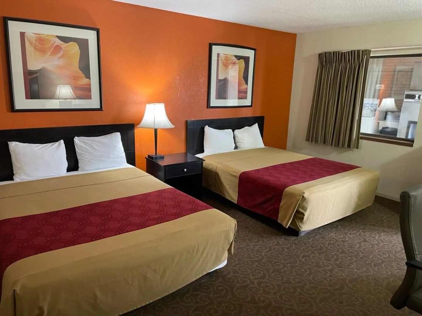 Knights Inn & Suites Emporia