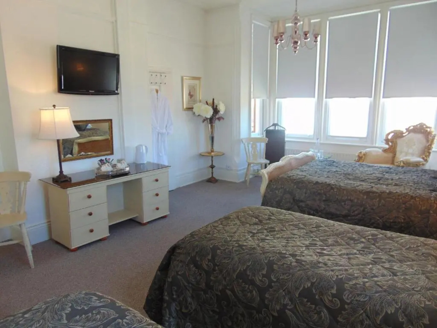 Holywell Guest House