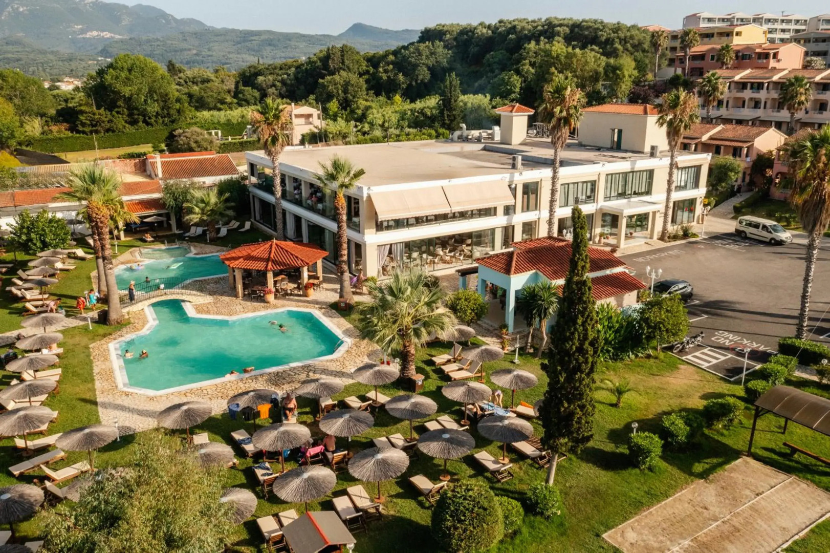 Апарт-отель Robolla Beach