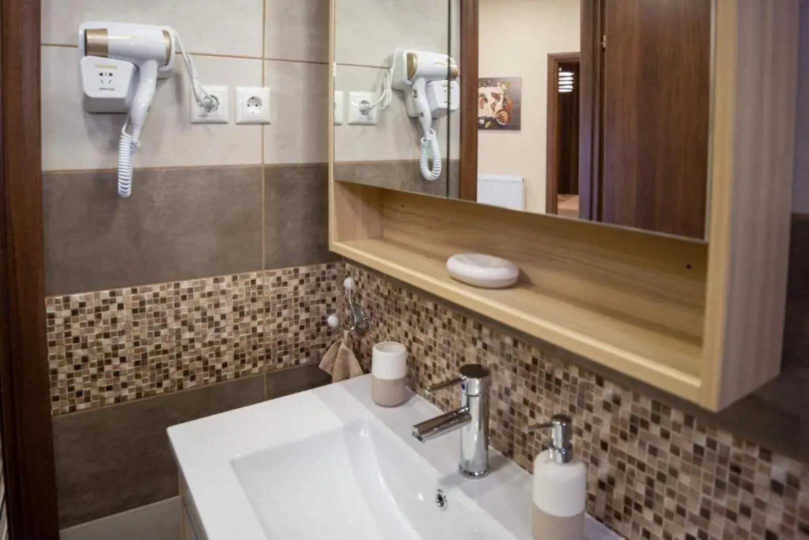 First View Apartment