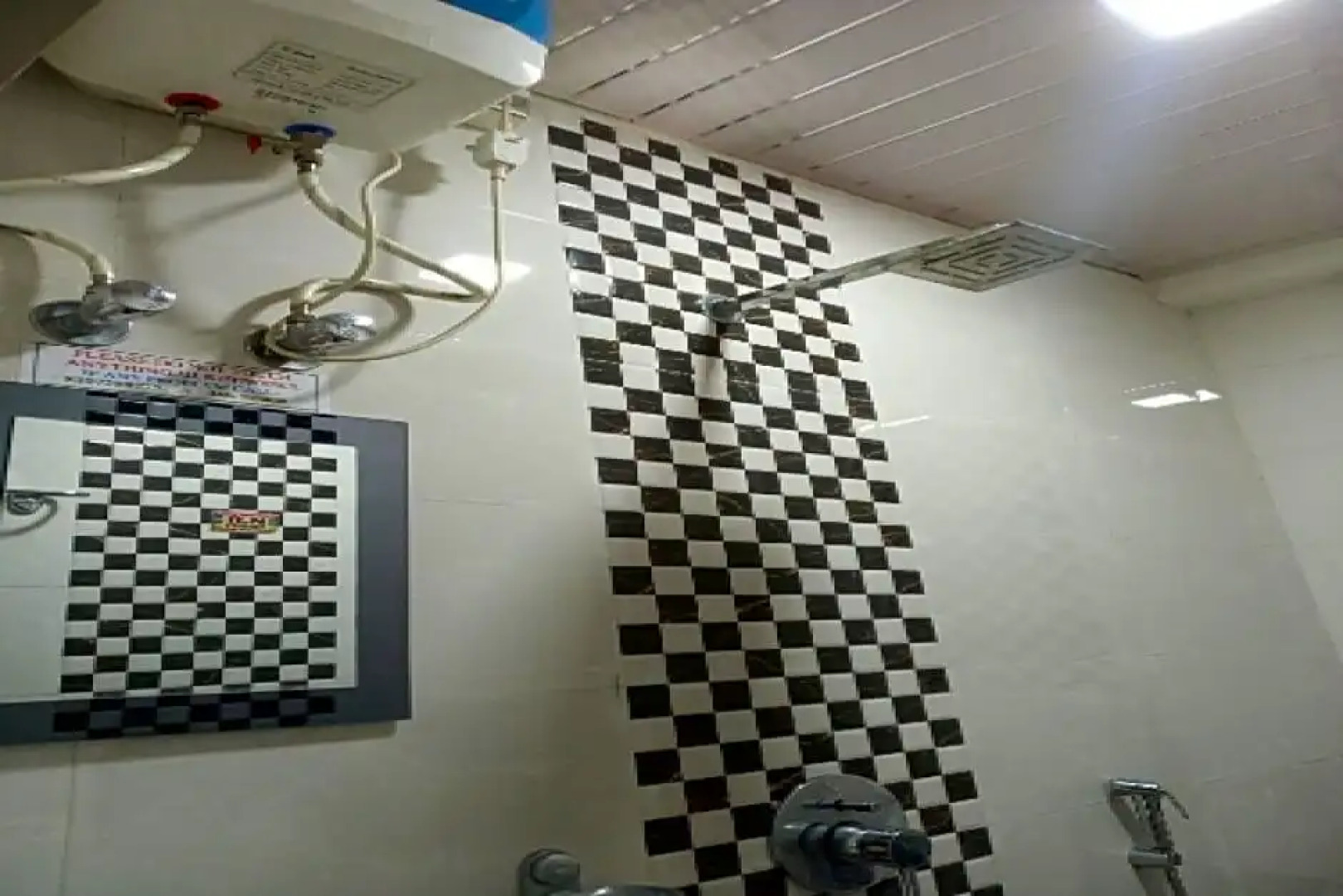 OYO 82633 Denzong Regency