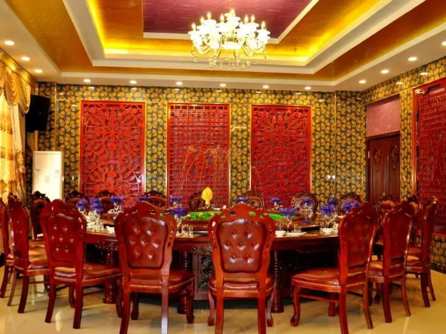 GreenTree Alliance Tacheng Wenqin Road Left Bank Of Sunshine Hotel