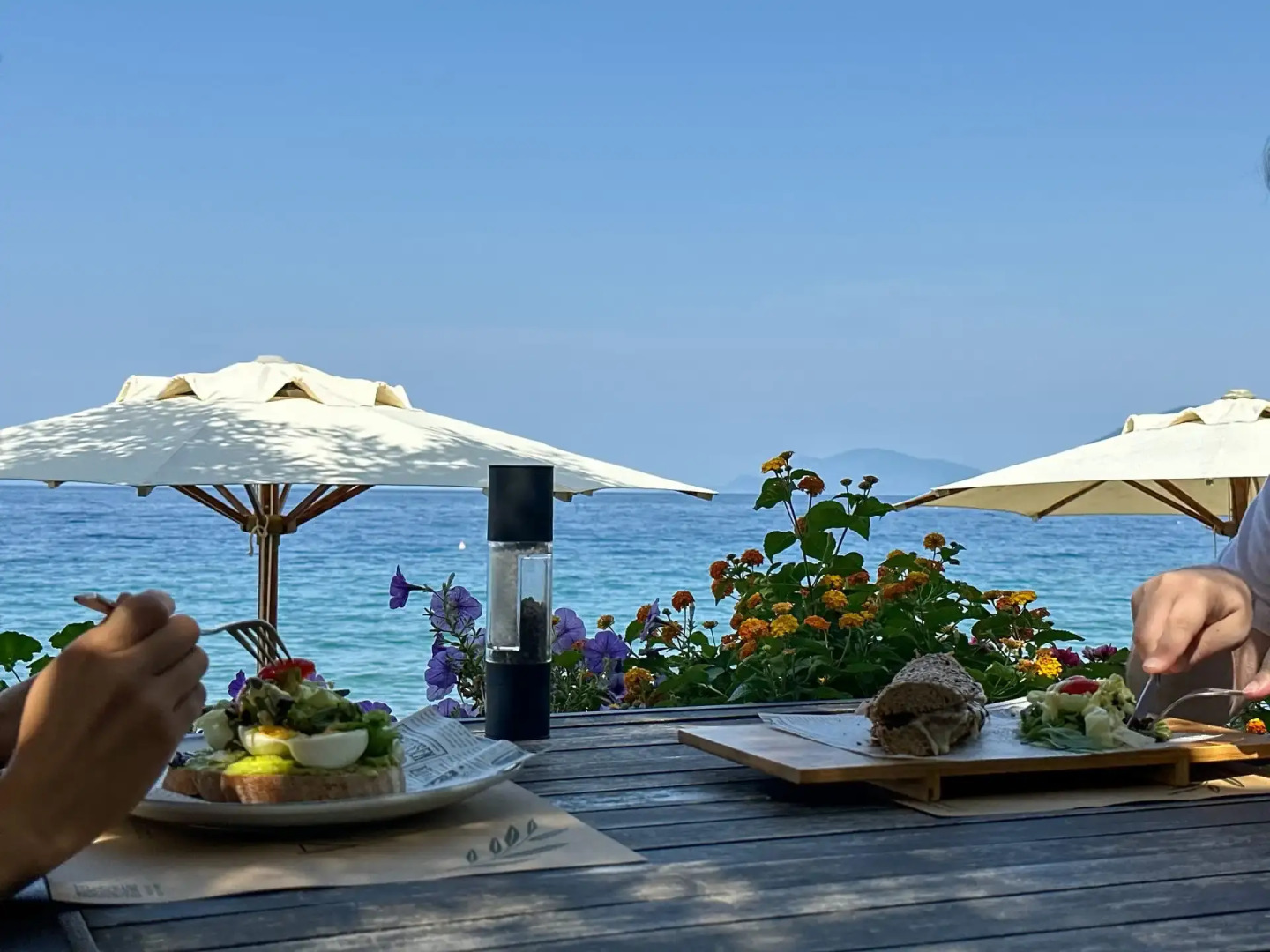 Mangata Seaside Hotel