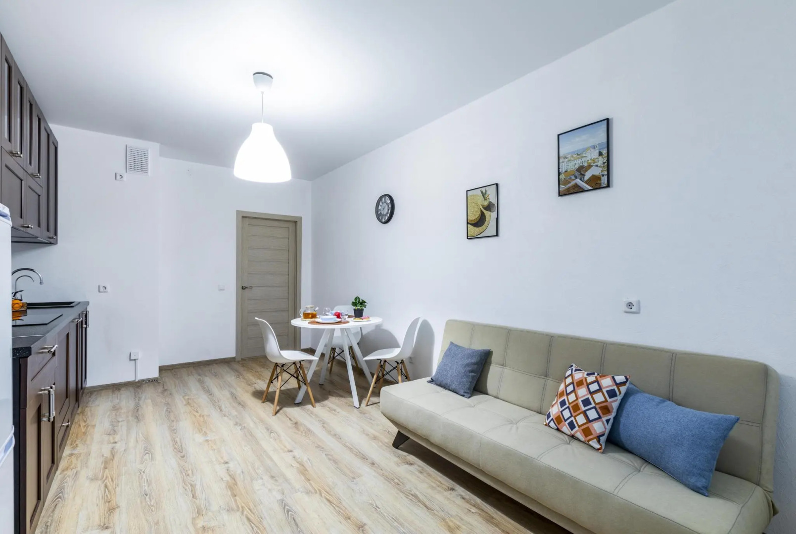 Лайт Апартаменты на улице 8 Марта 202/3